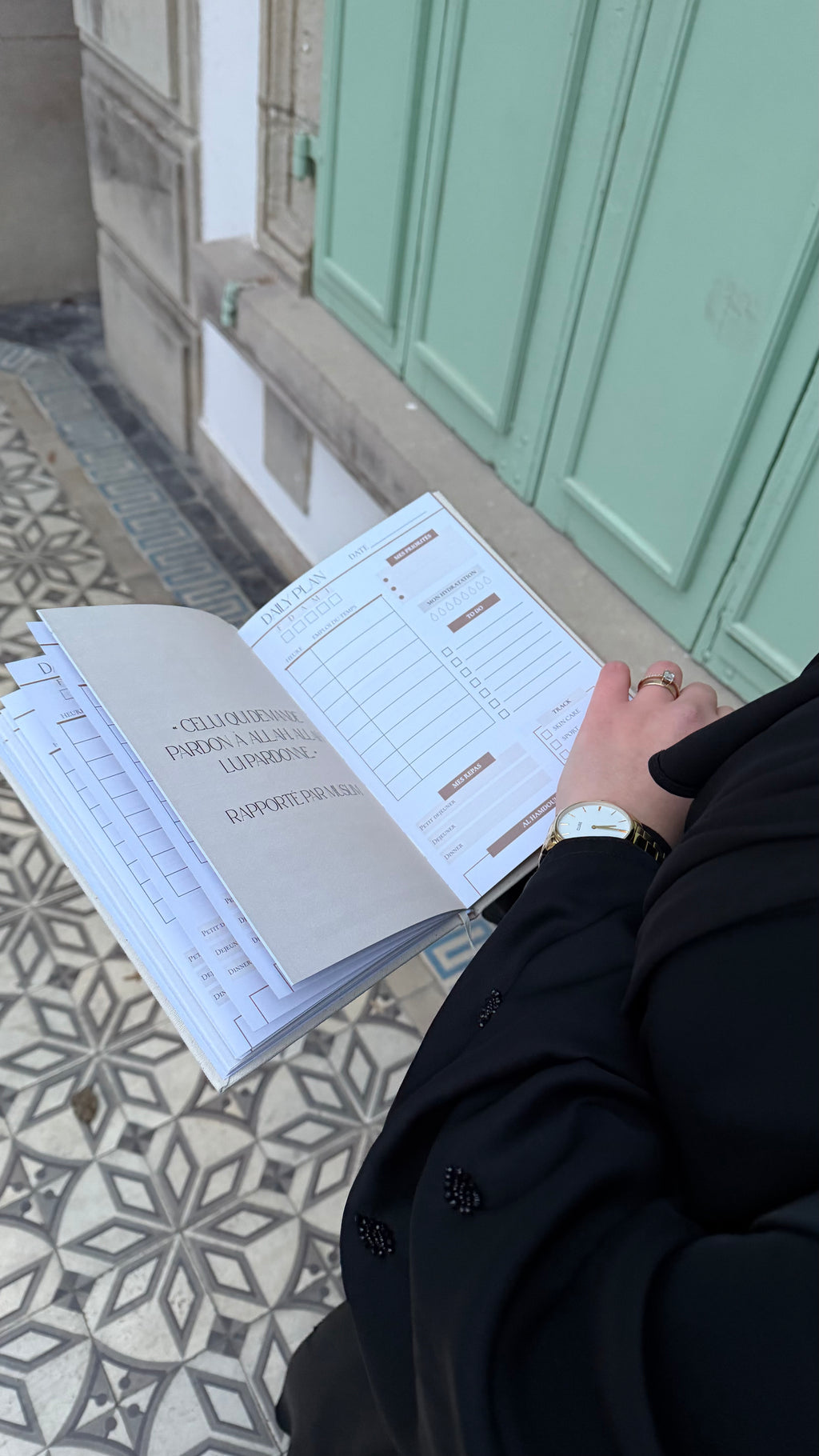 Chapter 1 : Becoming Her