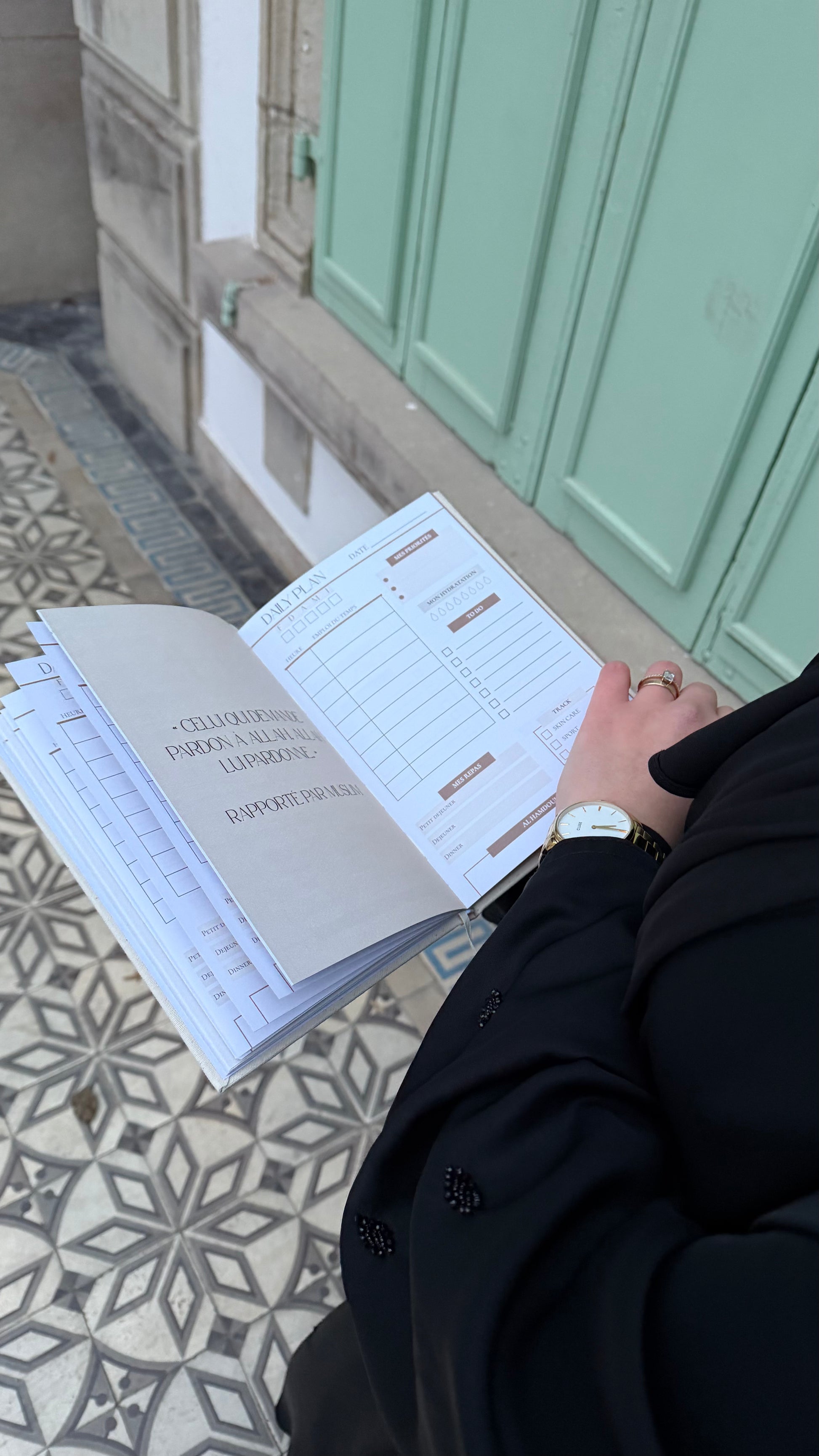 Chapter 1 : Becoming Her